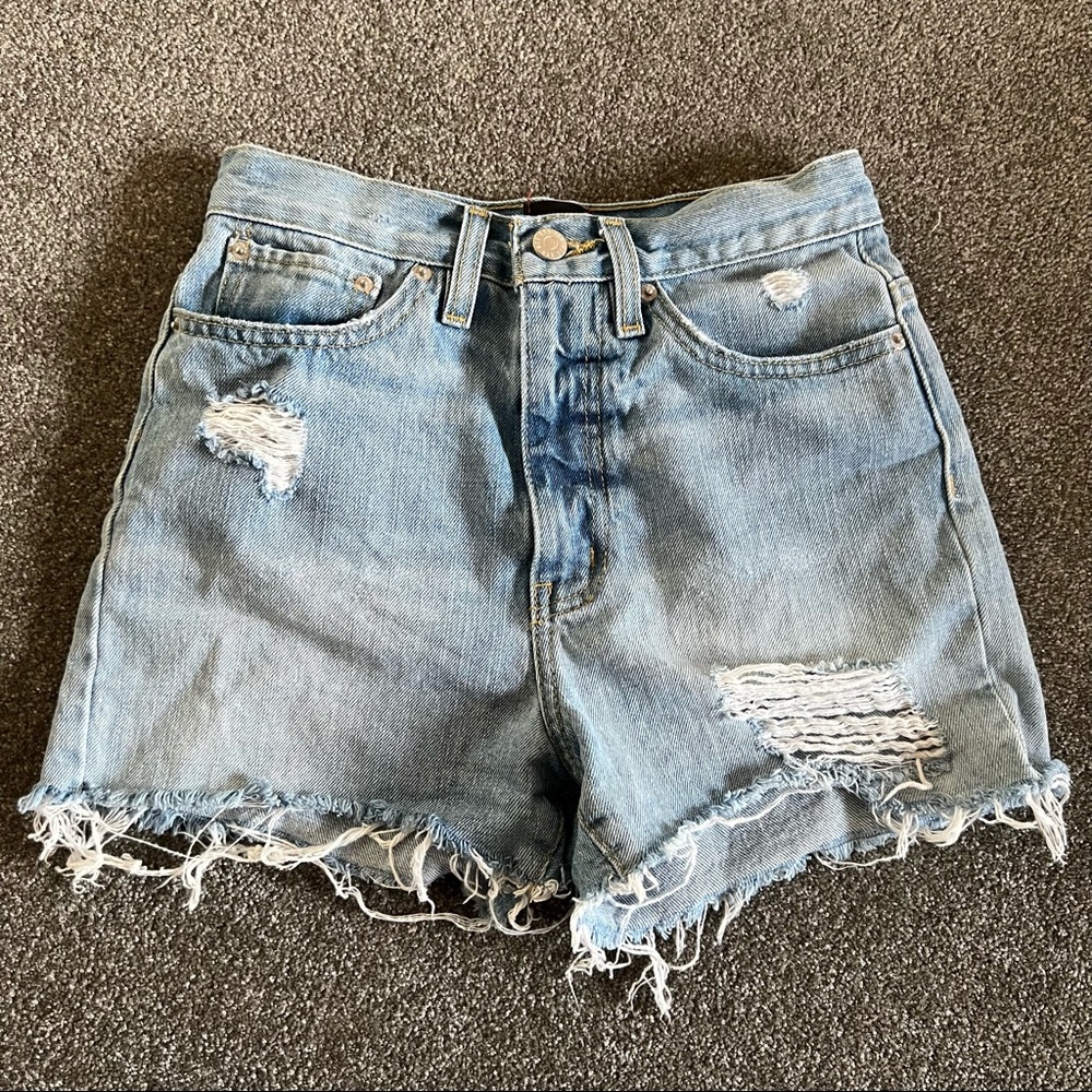 BDG Light Washed Girlfriend Shorts. Size 24.